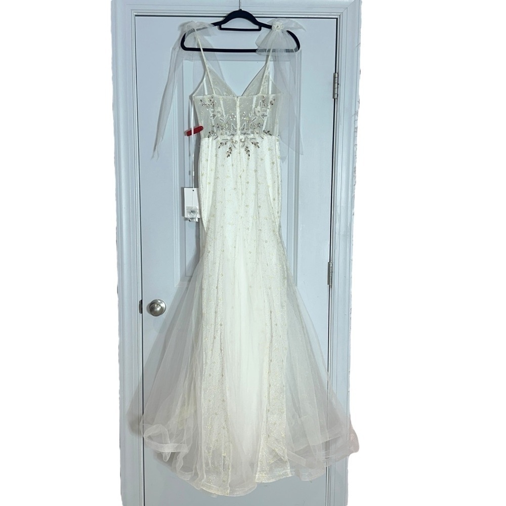 Mac Duggal Style 50666 White & Gold Embellished Mermaid Gown Women’s US 6 - Picture 8 of 11